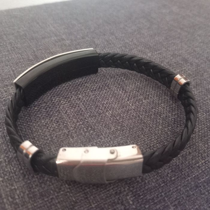 Pulseira couro e aço