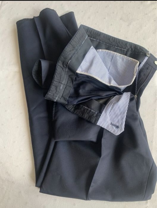 elegancki, granatowy garnitur Tommy Hilfiger rozm 52, idelany na ślub