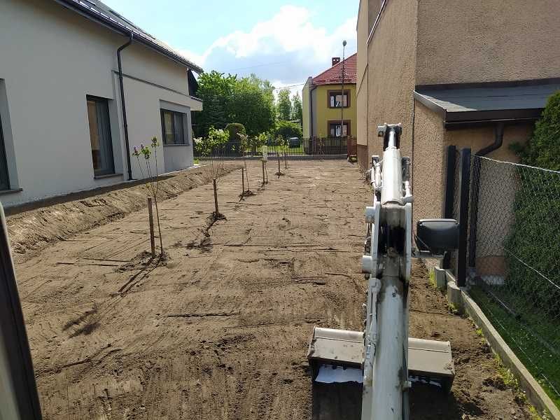 Prace Ziemne Bytom Usługi Minikoparka Wiertnica Kucie Młot Koparka Łańcuchowa Glebogryzarka Separacyjna Wyburzenia Trawnik Wykopu Równanie Terenu