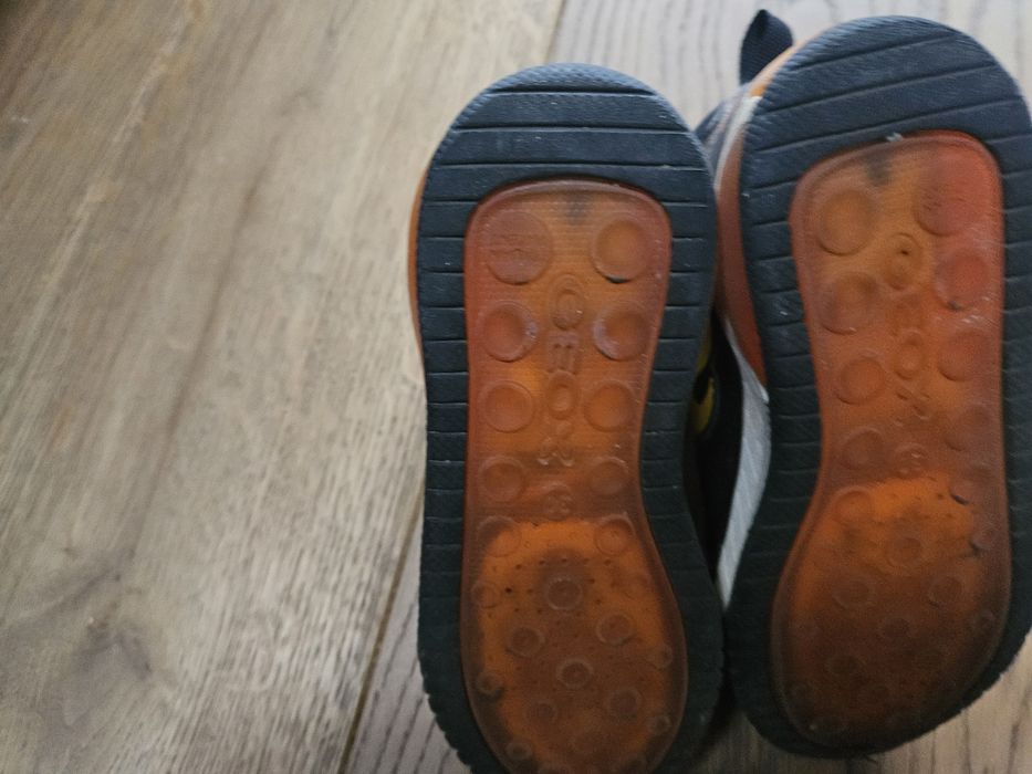 Buty Geox świecące