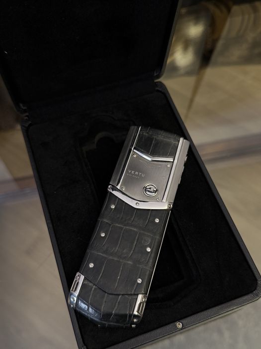 Vertu Signature S design pure silver, оригинал.