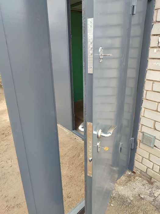 Ворота гаражные из металла