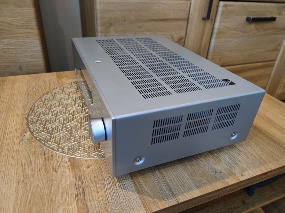 Yamaha R-S202D   amplituner