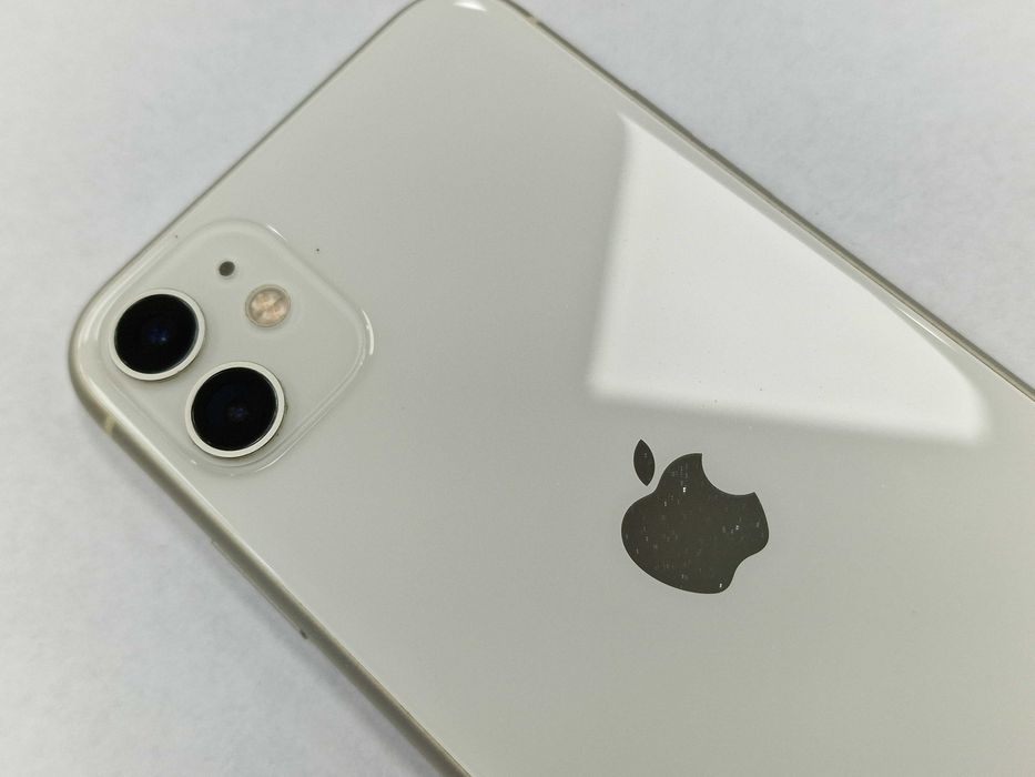 Iphone 11 128GB/ White/ BAT 75%/ Grade A/ Gwarancja + ładowarka