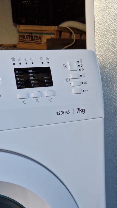 Máquina de Lavar Roupa INDESIT MTWA 71252 S WPT (7 kg - 1200 rpm)