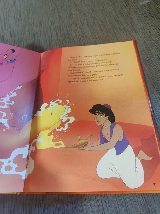 Livro Walt Disney Aladdin