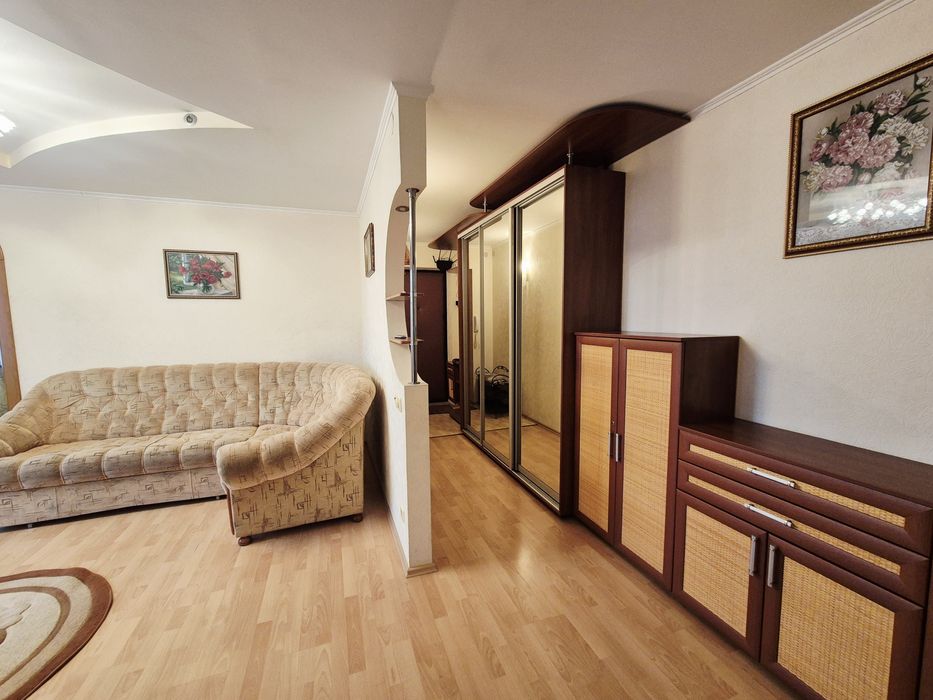 Здається 3-х кв з Автономним опаленням перша здача початок Богунії