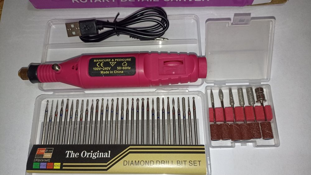 Набір для манікюру. Фрезер та 36 фрез.