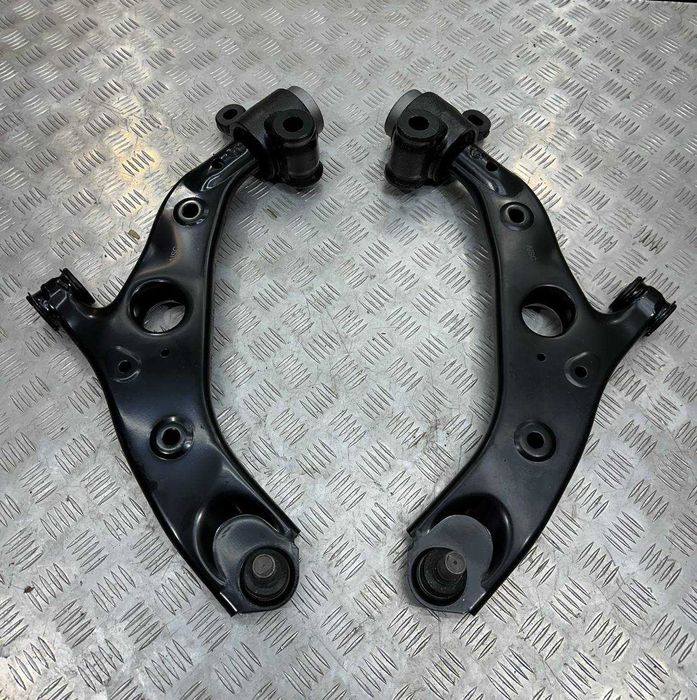 Ричаг передній R/L Mazda CX-5