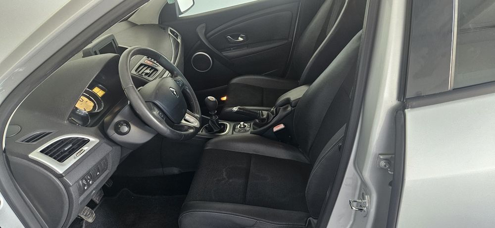 Renault megane dynamic 1.5DCI 110cv ano 2011