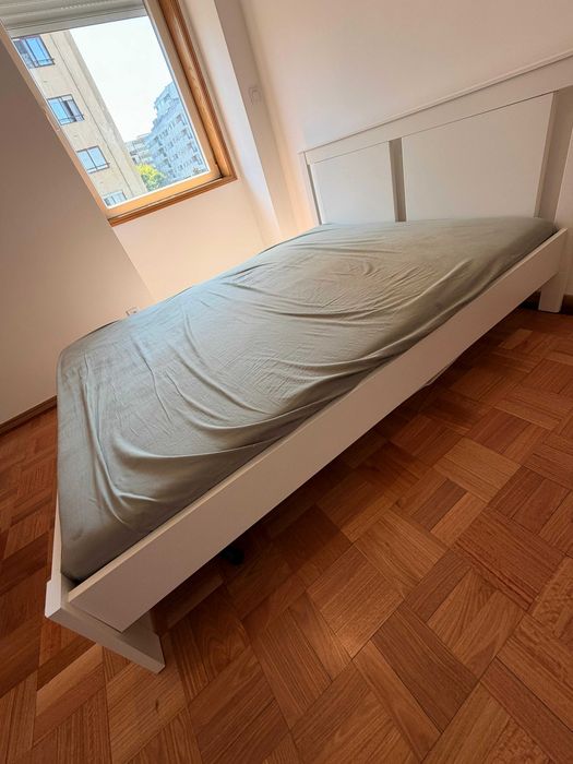 Estrutura de cama, colchão e estrado 160x200 IKEA