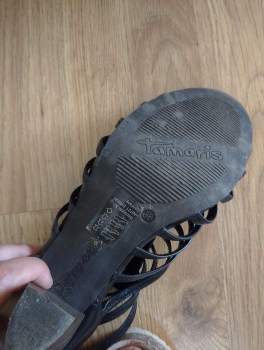 Skórzane buty Tamaris