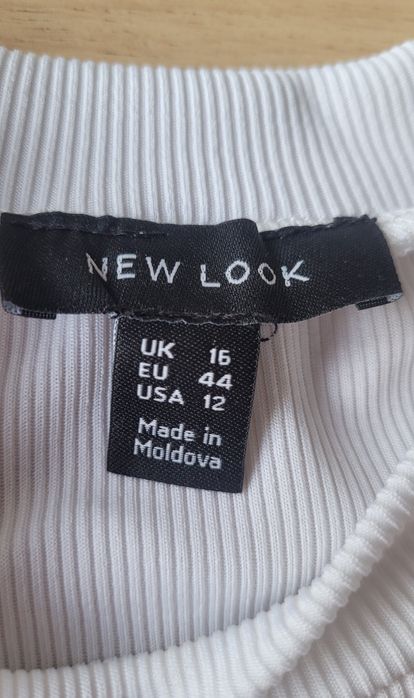 Bluzka Neew Look pufiaste rękawy