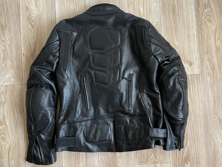 Стильова мотокуртка в ідеальному стані! Шкіряна! L розмір