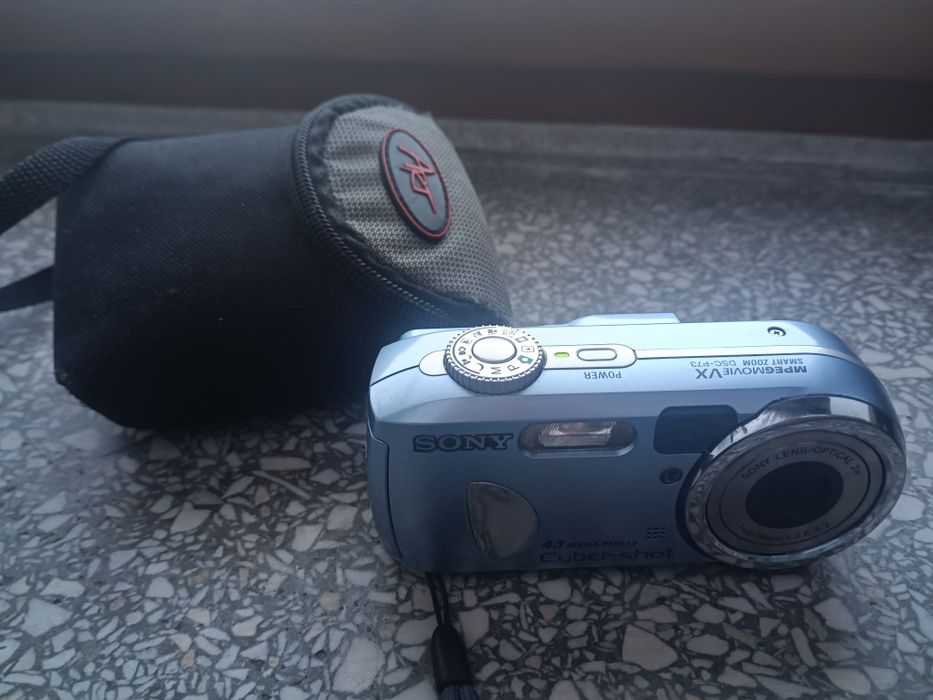 Sony Cyber shot P-73 ! PLUS karta 256mb