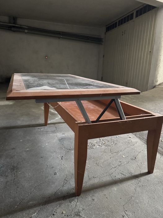 Mesa de centro em cerejeira