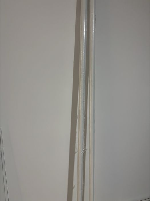 Dois varões para cortinados Ikea HUGAD