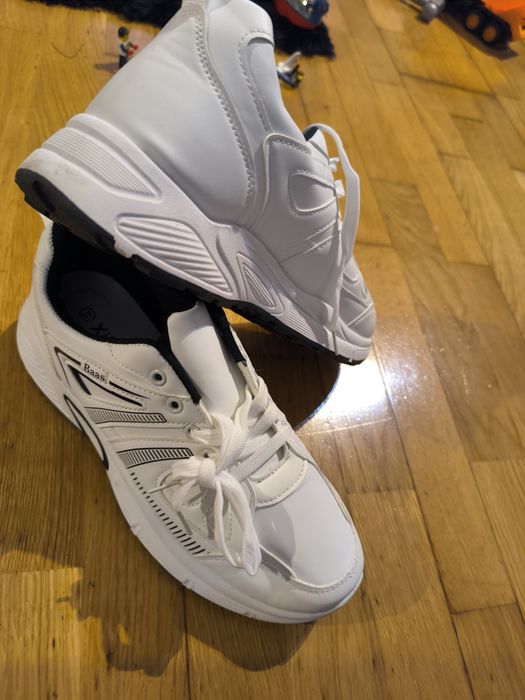 Tênis homem tamanho 45