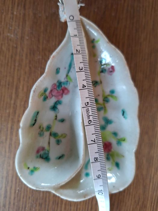 Porcela chinesa antiga - Chinese Porcelain Famille Rose - Late 19th C. Qing