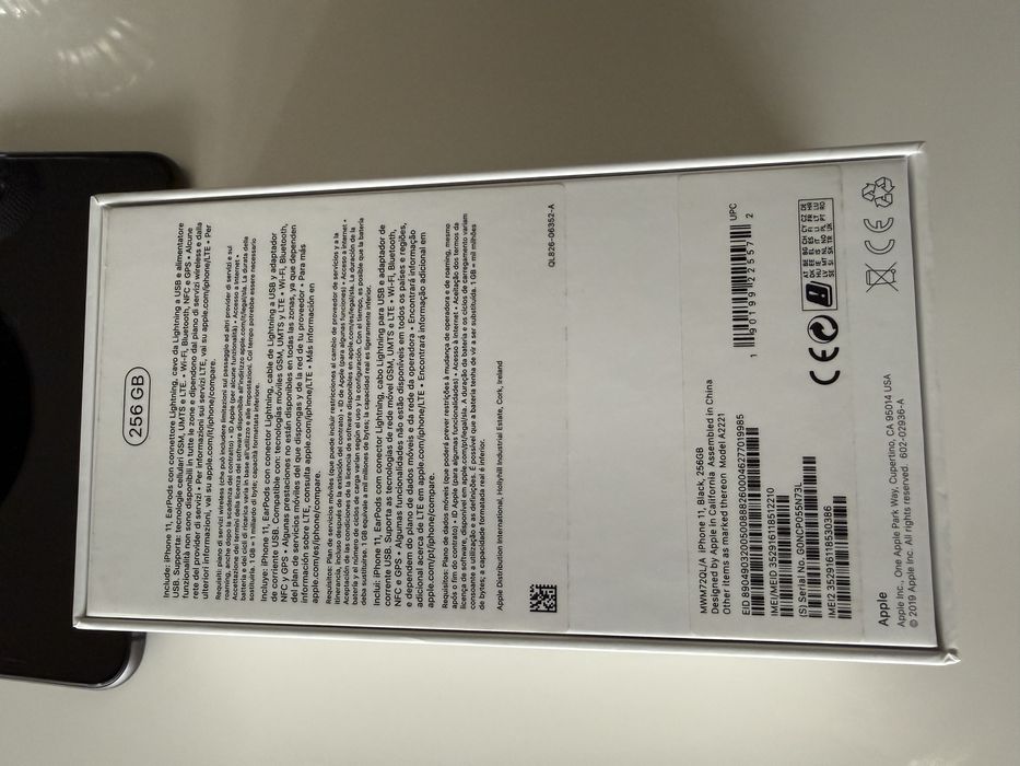 Iphone 11 256GB excelete estado.