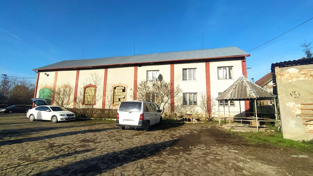 Продається комплекс будівель у м. Берегове, Закарпатська область
