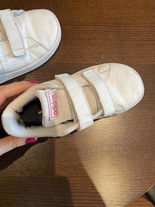 Ténis criança nike e adidas
