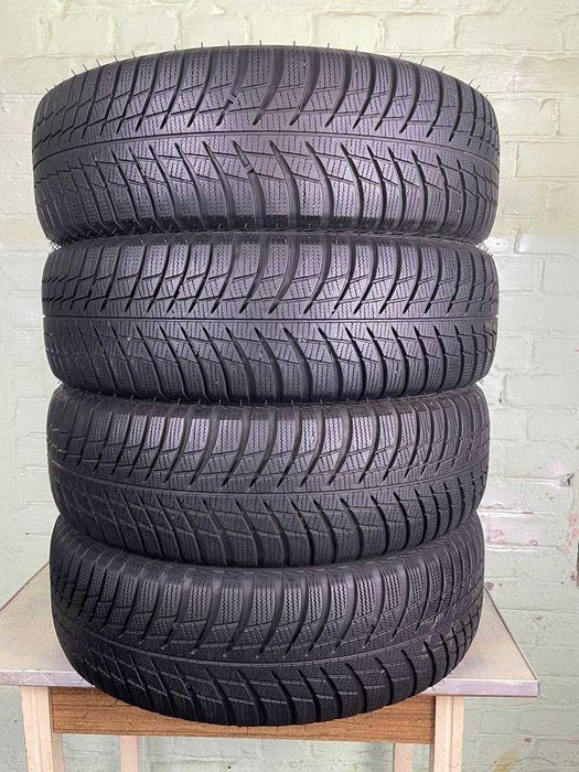 Шини б/в 215 65 R17 Bridgestone Blizzak LM001