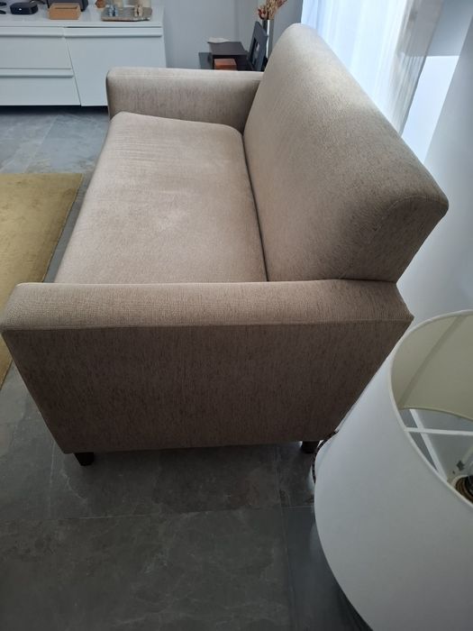 2 Sofás de 3 lugares beje
