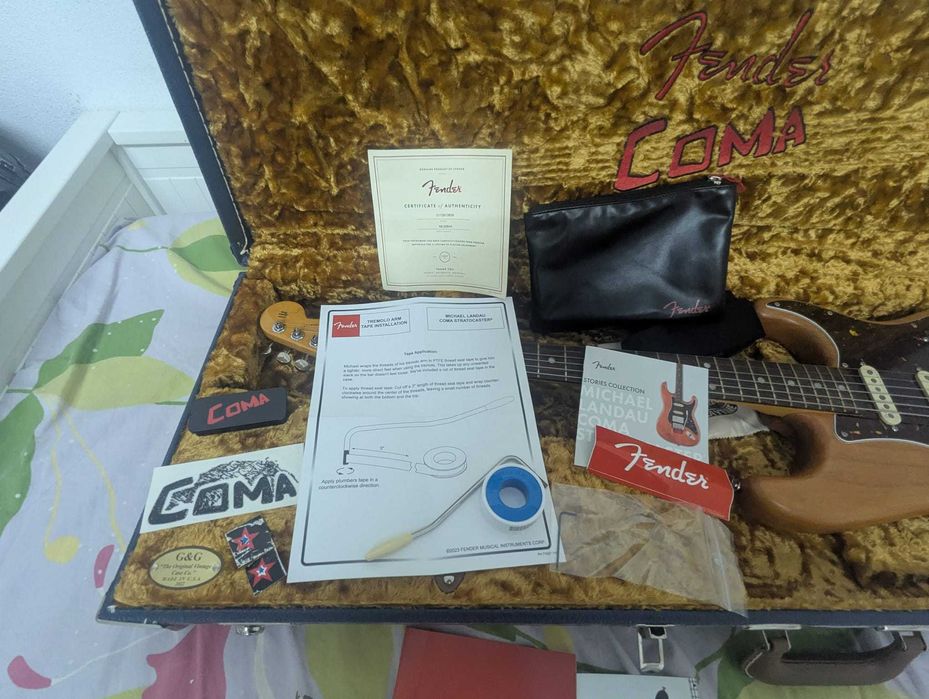 Guitarra Fender Stories Collection Michael Landau Coma Stratocaster RW Coma Red