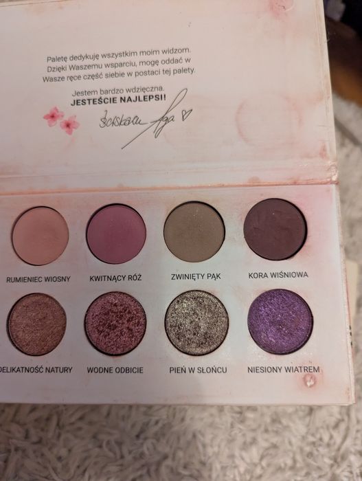Paleta cieni Kwitnąca Wiśnia DIM od Agnieszka Janoszka x Glam Shop