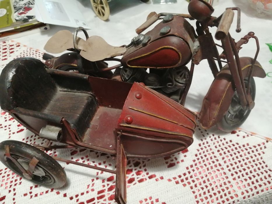 Uma replica de motorcycle