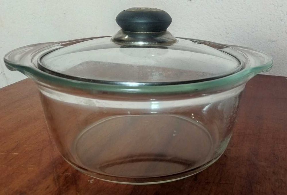 Кастрюля для запікання Simax з кришкою Bergner 1,5л