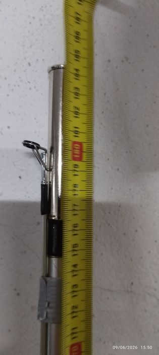 Três (3) canas de pesca. As medidas estão nas fotos. 20€ cada uma. Em Loulé.