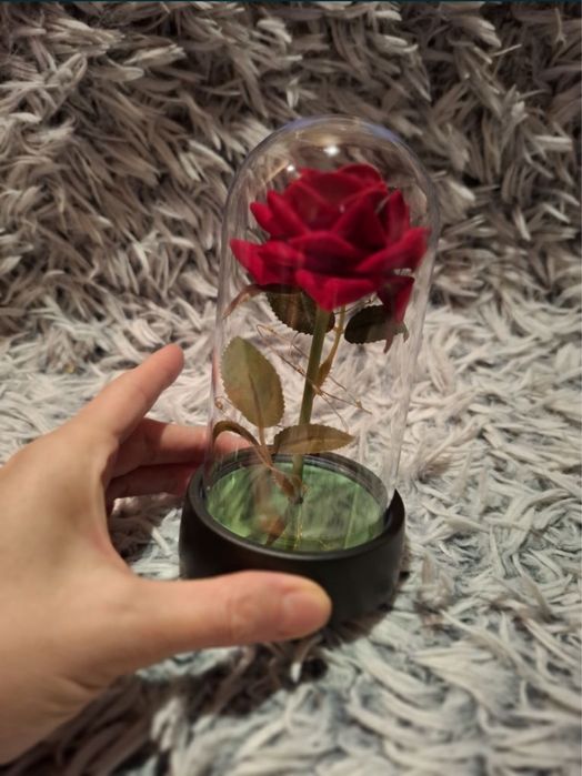 Роза в Колбі з підсвіткою троянда в колбі під склом подарунок дівчині