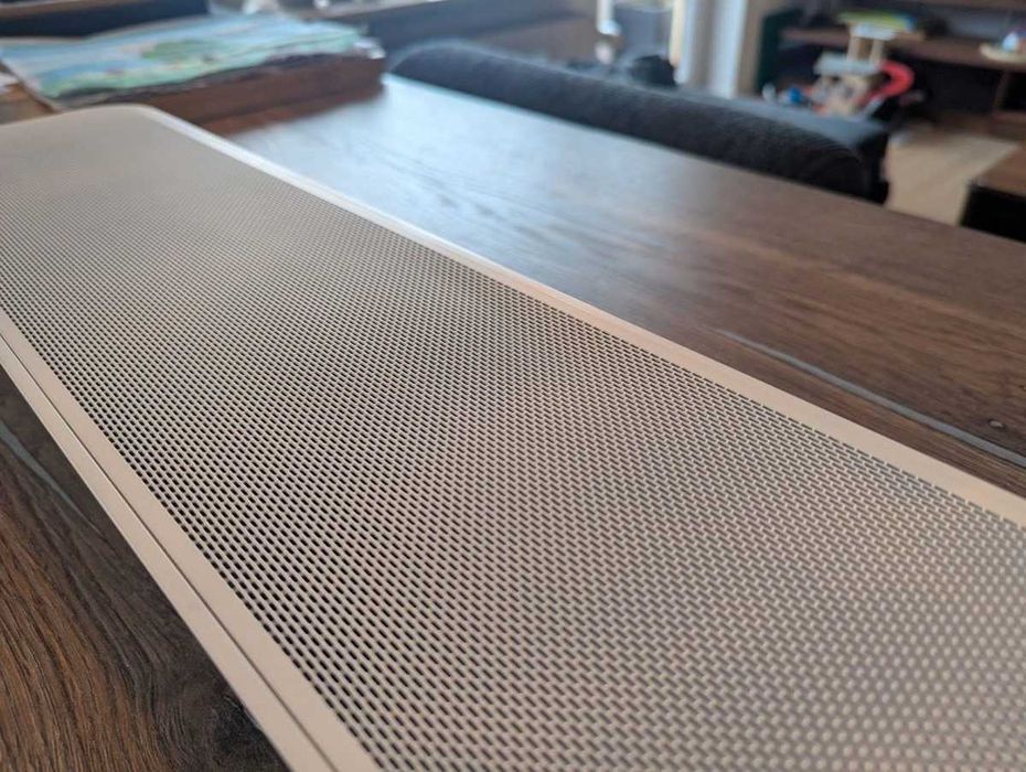 Bluesound Pulse Soundbar 2i biały z uchwytem ściennym
