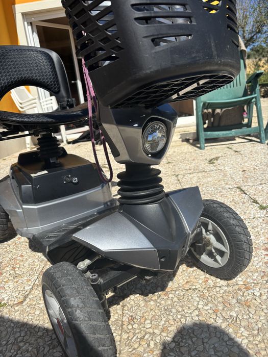 Scooter de Mobilidade reduzida  Sannah Flex/ troco aspirador piscina