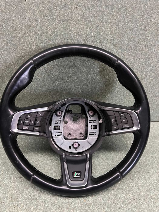 Volante Jaguar XF R Sport