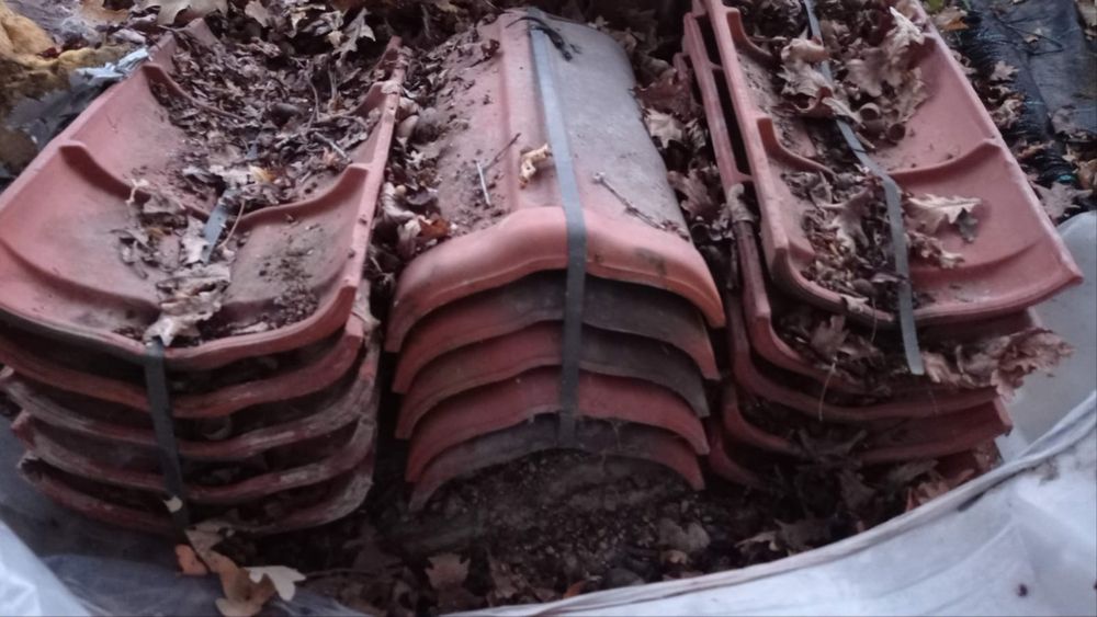 Lote de telhas espanhola Borja mod. envelhecida+cumes+cruzetas+cumes t