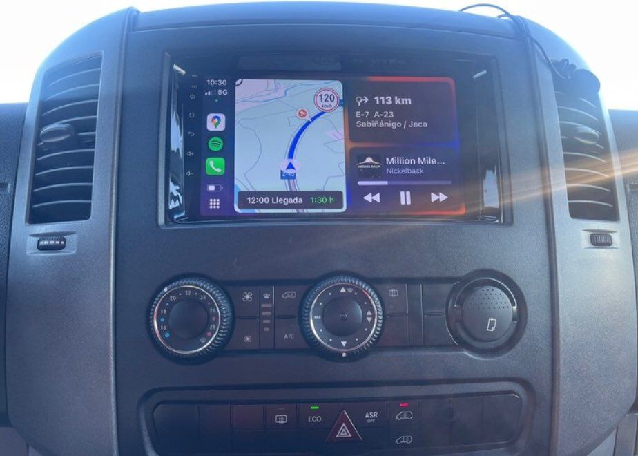 Rádio Mercedes Sprinter/VW Crafter (06-16) 4/64GB Carplay GPS Wi-Fi BT