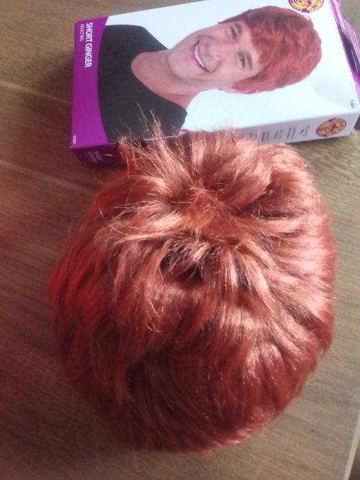 Peruka Short Ginger rekwizyt