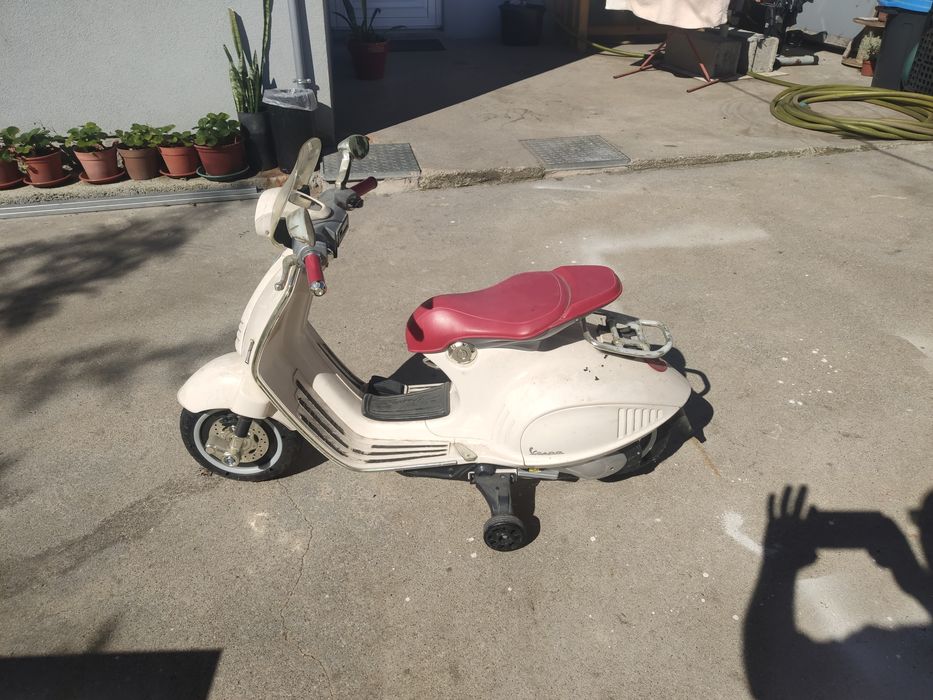 Vendo vespa elétrica