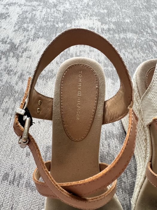 Sandaly na koturnie  Tommy Hilfiger