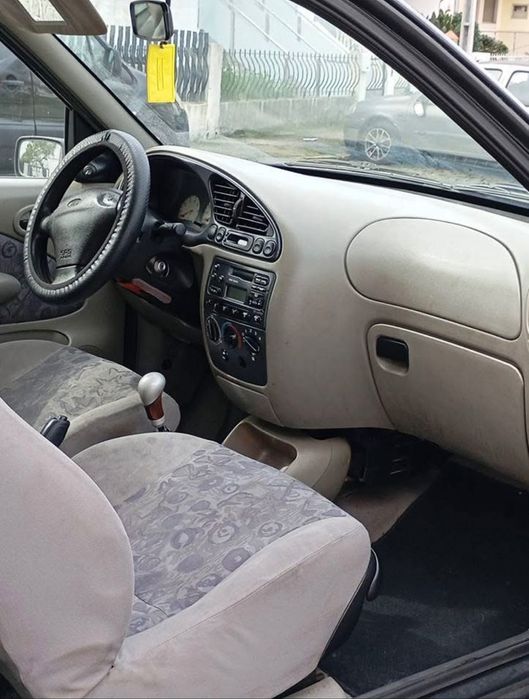Ford fiesta techno 1.2 de 96