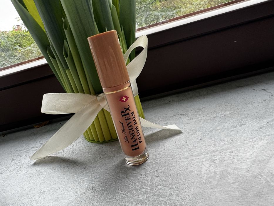 Blyszczyk do ust too faced