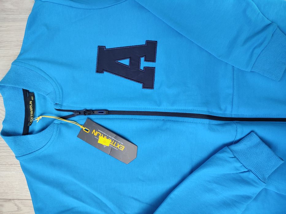 Niebieska bluza rozpinana bawełniana na zamek 152