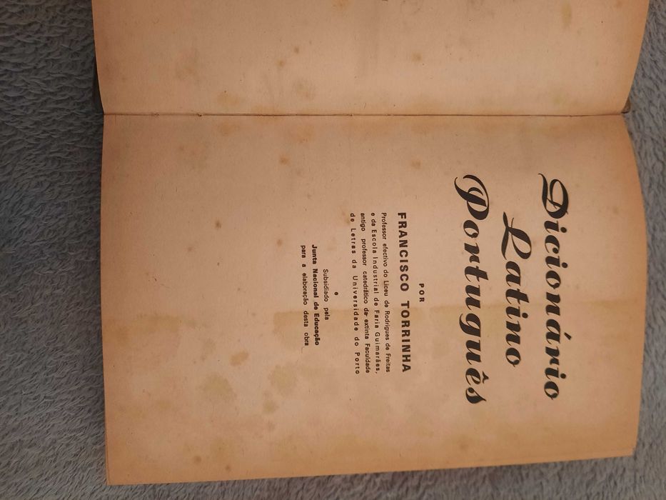 Dicionário Latim-portugues ed. 1942