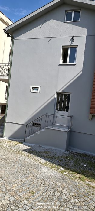 Venda prédio em Nelas