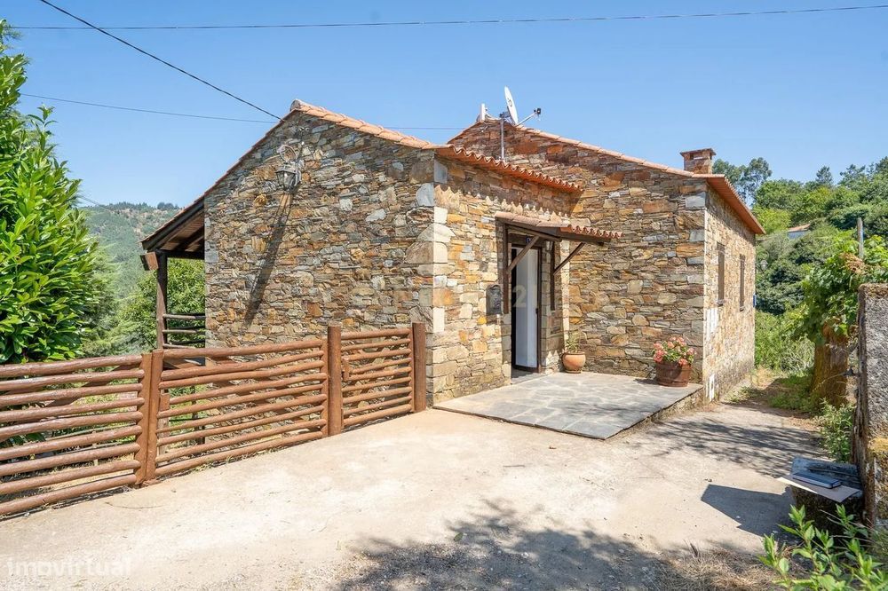Casa Moderna em Góis, Coimbra - 3 Quartos e 2 Casas de Banho