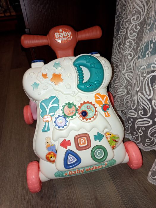 Дитяча іграшка ходунок