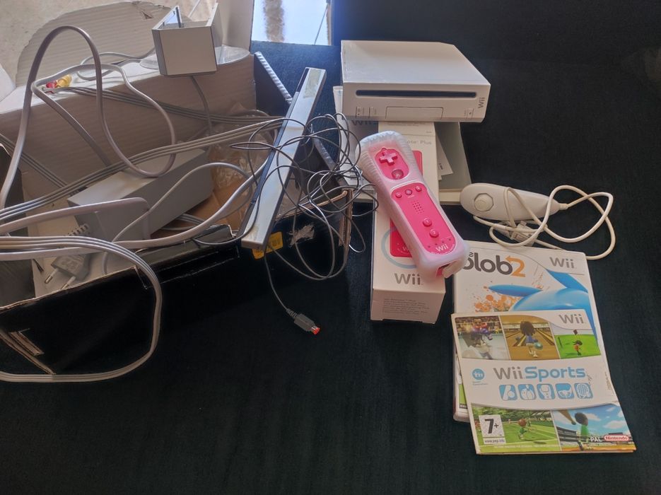 Wii com comandos tudo de origem